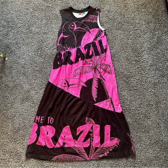 New with Tags Farm Rio x Anthropologie Tiered Brazil Graphic Pink Dress Size S - Picture 2 of 7